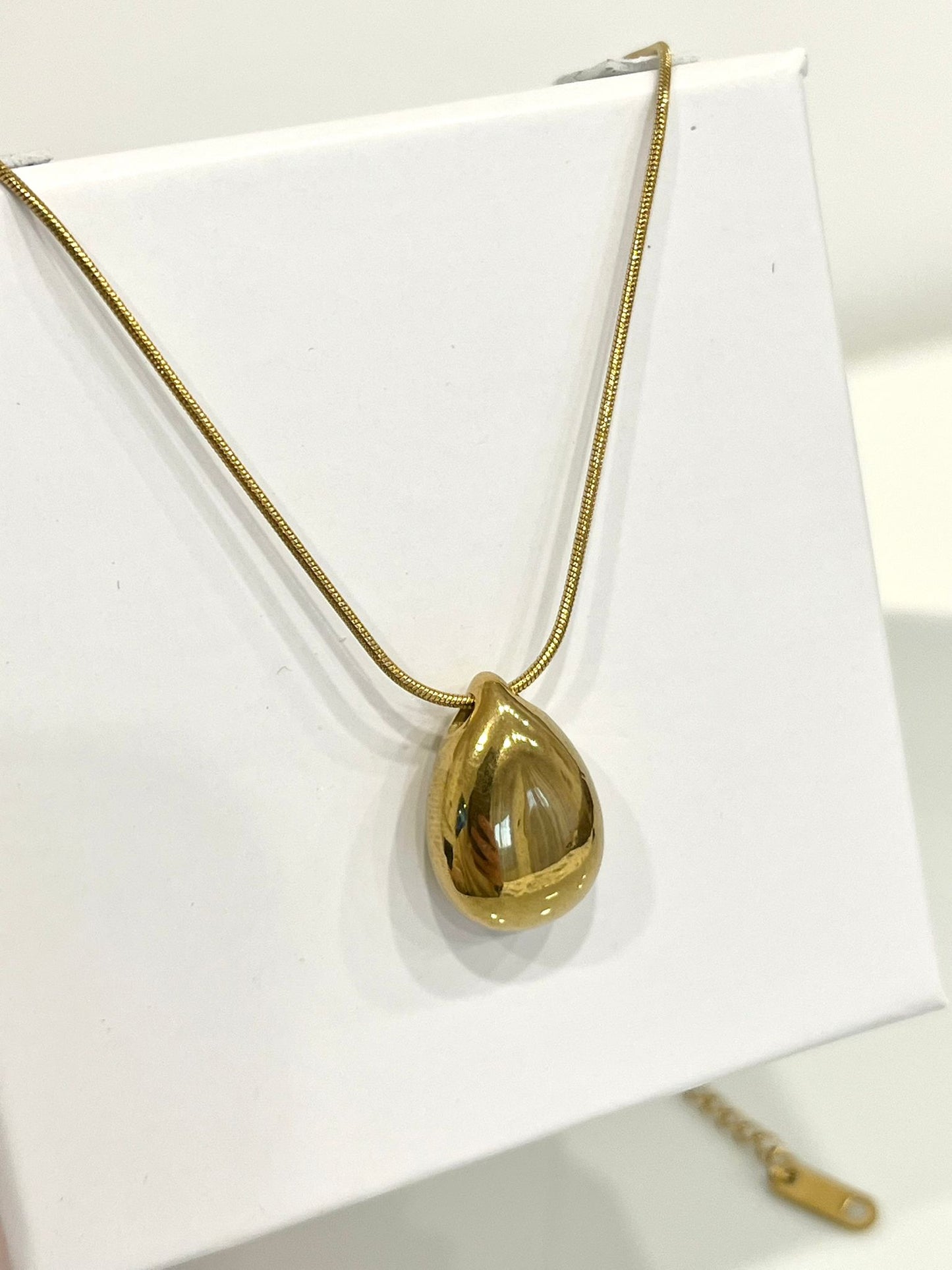 Collana Anthea pepita goccia oro