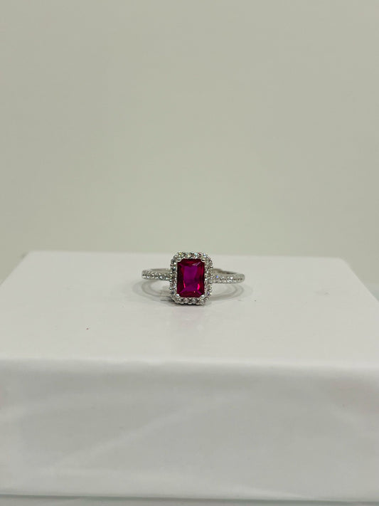 Anello solitario Carolina fucsia